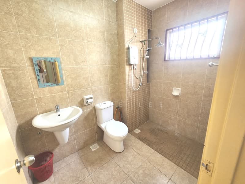 Semi-Detached House for Rent in Seremban (Negeri Sembilan) - Jovie Lee - Bathroom - PropertyGuru.com.my