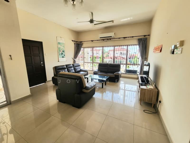 Semi-Detached House for Rent in Seremban (Negeri Sembilan) - Jovie Lee - Living Room - PropertyGuru.com.my