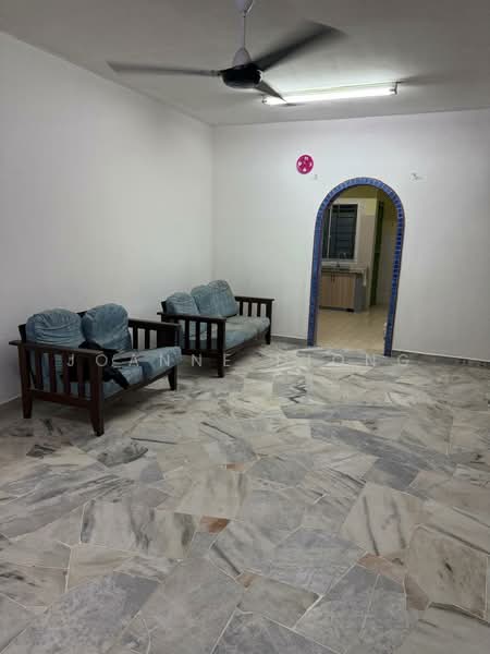 Terraced House for Rent in Bandar Country Homes (Rawang) - Joanne Diong - Living Room - PropertyGuru.com.my