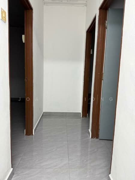 Terraced House for Rent in Bandar Country Homes (Rawang) - Joanne Diong - Corridor - PropertyGuru.com.my