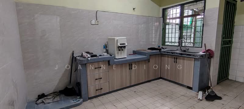 Terraced House for Rent in Bandar Country Homes (Rawang) - Joanne Diong - Kitchen - PropertyGuru.com.my