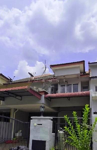 Terraced House for Rent in Bandar Country Homes (Rawang) - Joanne Diong - Exterior - PropertyGuru.com.my