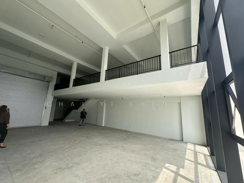 Warehouse for Rent in Kota Damansara (Selangor) - Chai Yi Sheuan - Interior - PropertyGuru.com.my