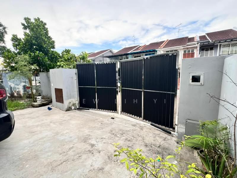 2-storey Terraced House for Sale in Taman Nusa Sentral (Iskandar Puteri (Nusajaya)) - Liew Lih Yi - Exterior - PropertyGuru.com.my