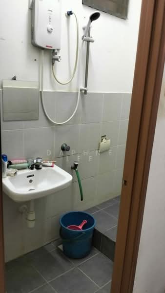 Taman Setia Indah untuk Untuk Disewa - RM 1,600 /bulan, Mac 2026 - Bathroom - PropertyGuru.com.my