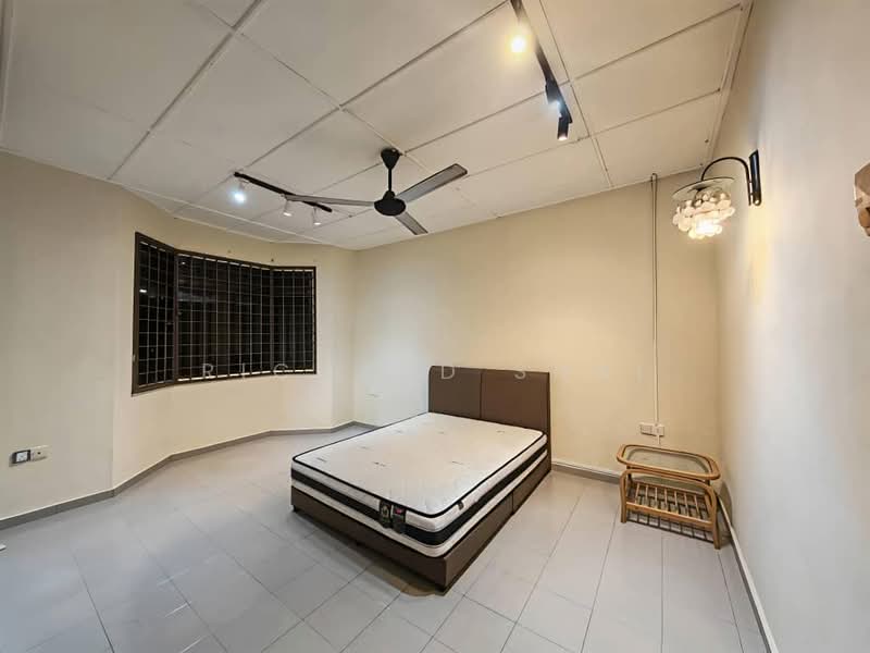 Permas Jaya untuk Untuk Disewa - RM 2,500 /bulan, Mac 2026 - Bedroom - PropertyGuru.com.my