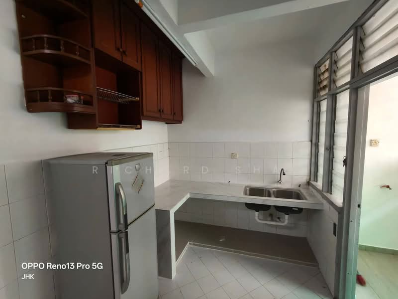 Permas Jaya untuk Untuk Disewa - RM 2,500 /bulan, Mac 2026 - Kitchen - PropertyGuru.com.my