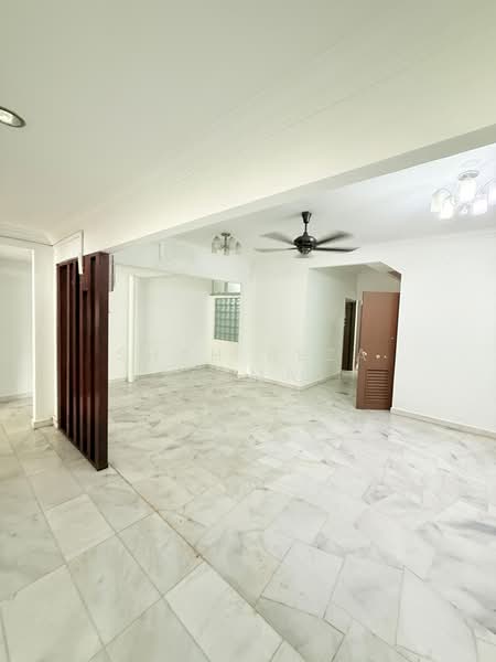 2-storey Terraced House for Sale in Usj 22 (Subang Jaya) - SHAH REZA SASMAT - Living Room - PropertyGuru.com.my