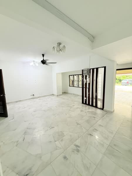 2-storey Terraced House for Sale in Usj 22 (Subang Jaya) - SHAH REZA SASMAT - Living Room - PropertyGuru.com.my