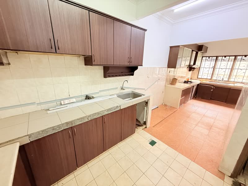2-storey Terraced House for Sale in Usj 22 (Subang Jaya) - SHAH REZA SASMAT - Kitchen - PropertyGuru.com.my