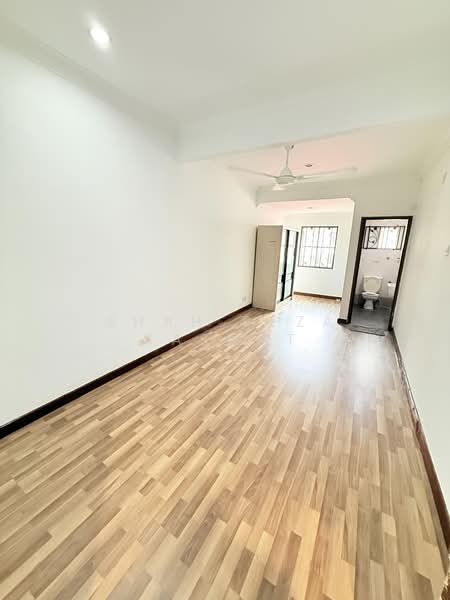 2-storey Terraced House for Sale in Usj 22 (Subang Jaya) - SHAH REZA SASMAT - Interior - PropertyGuru.com.my