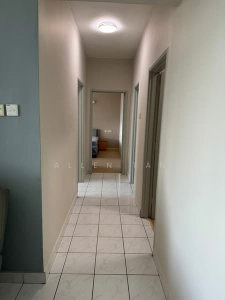 Condominium for Rent at Kelana Puteri - Allen Tan - Corridor - PropertyGuru.com.my