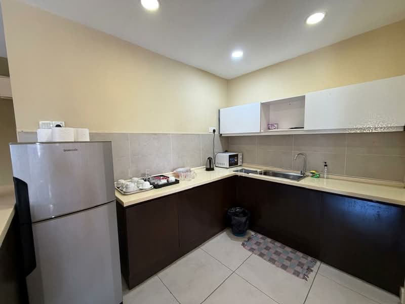Service Residence for Rent at Gold Coast Morib Resort - Leon Chu - Kitchen - PropertyGuru.com.my