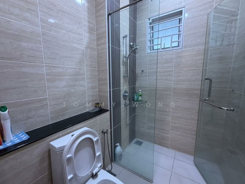 Taman Taming Indah 2 untuk Untuk Dijual - RM 1,380,000, Mac 2026 - Bathroom - PropertyGuru.com.my