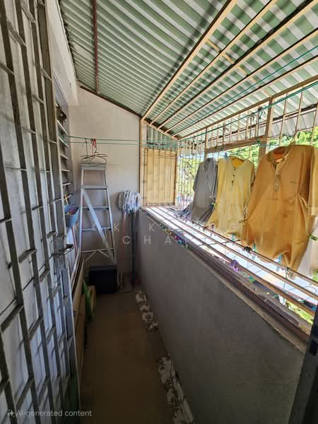 Rumah Flat untuk Dijual di Bukit Gedong - Kok Keong Chai - Balcony - PropertyGuru.com.my