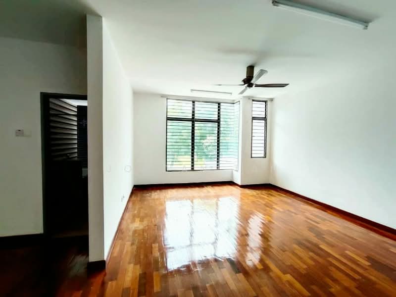 2.5-storey Terraced House for Sale in Bandar Puteri Puchong (Puchong) - Jordan Tan - Living Room - PropertyGuru.com.my