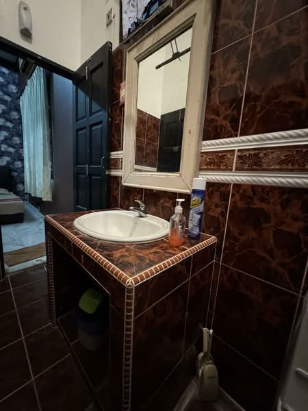 Bungalow for Sale in Hulu Langat (Selangor) - Mezzie . - Bathroom - PropertyGuru.com.my