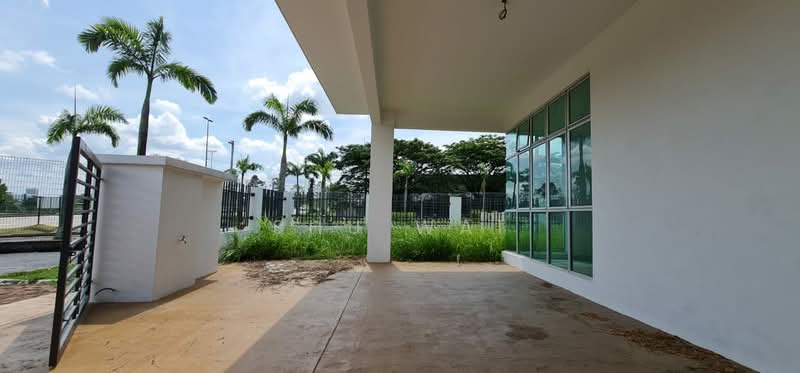 3-storey Terraced House for Sale in Subang Jaya (Selangor) - Shu Wai - Exterior - PropertyGuru.com.my