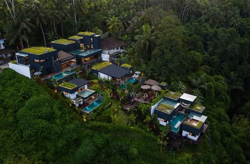 3-storey Terraced House for Sale in Subang Jaya (Selangor) - Shu Wai - Exterior - PropertyGuru.com.my