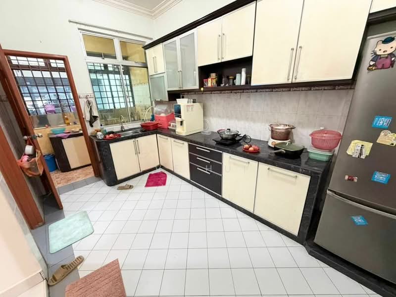 2-storey Terraced House for Sale in Taman Seri Orkid (Skudai) - Eve Hui - Kitchen - PropertyGuru.com.my