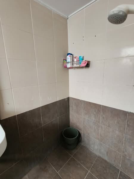 Apartment for Sale at Subang Perdana Goodyear Court 7 - James Loh - Bathroom - PropertyGuru.com.my