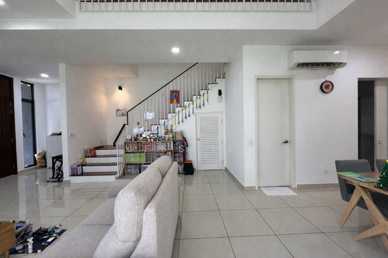 Semi-Detached House for Sale in Setia Alam (Selangor) - Jess Tee - Living Room - PropertyGuru.com.my