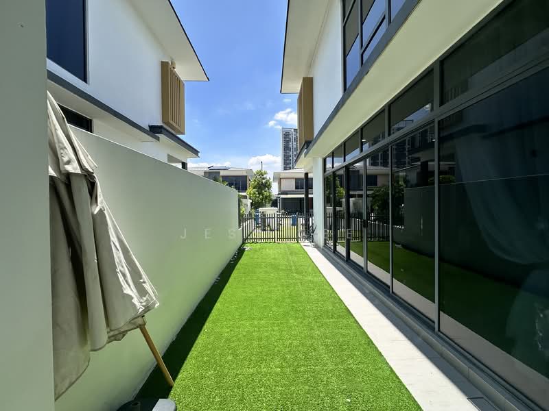 Semi-Detached House for Sale in Setia Alam (Selangor) - Jess Tee - Exterior - PropertyGuru.com.my