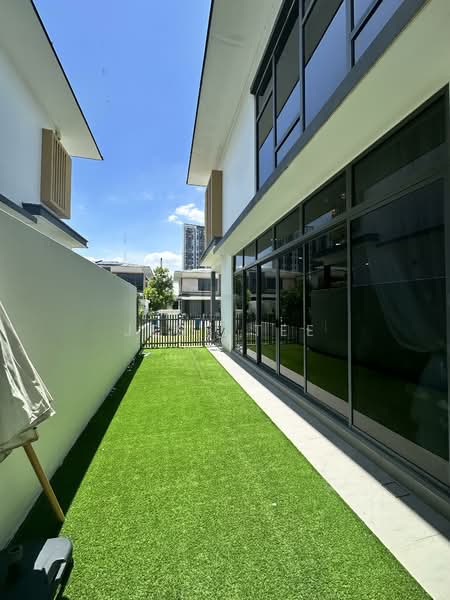Semi-Detached House for Sale in Setia Alam (Selangor) - Jess Tee - Exterior - PropertyGuru.com.my