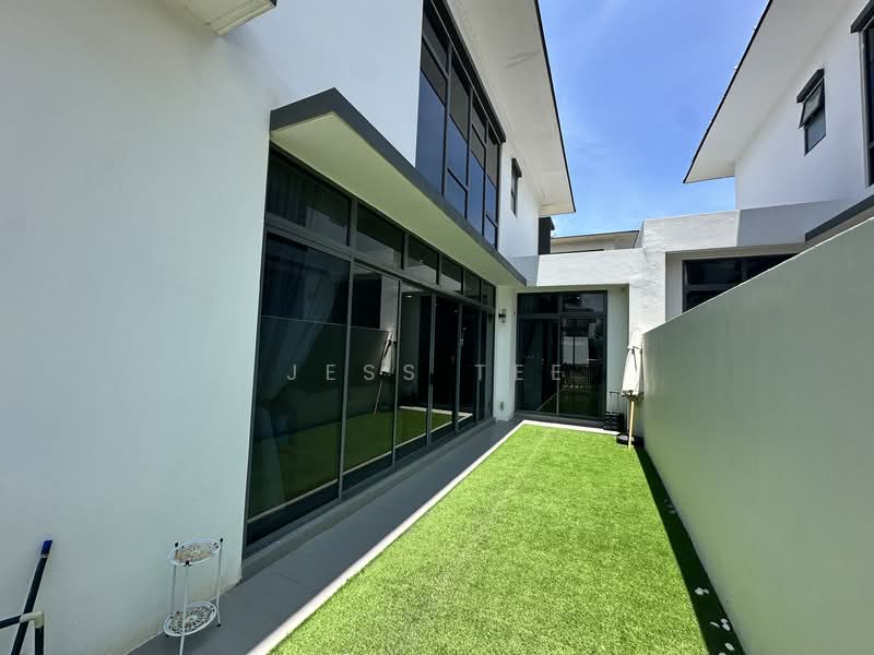 Semi-Detached House for Sale in Setia Alam (Selangor) - Jess Tee - Exterior - PropertyGuru.com.my