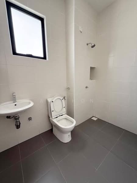 Cluster House for Sale in Iskandar Puteri (Nusajaya) (Johor) - Ask Hon - Bathroom - PropertyGuru.com.my
