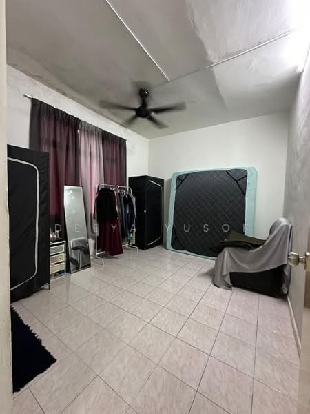 Apartment for Sale at Pangsapuri Lagoon Perdana - Deeya Yusof - PropertyGuru.com.my