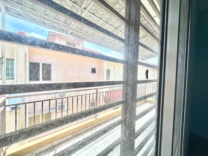 3-storey Terraced House for Sale in Seksyen U5 (Shah Alam) - Deeya Yusof - PropertyGuru.com.my