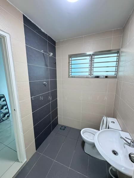 2-storey Terraced House for Rent in Mutiara Rini (Skudai) - Kennly Chia - Bathroom - PropertyGuru.com.my