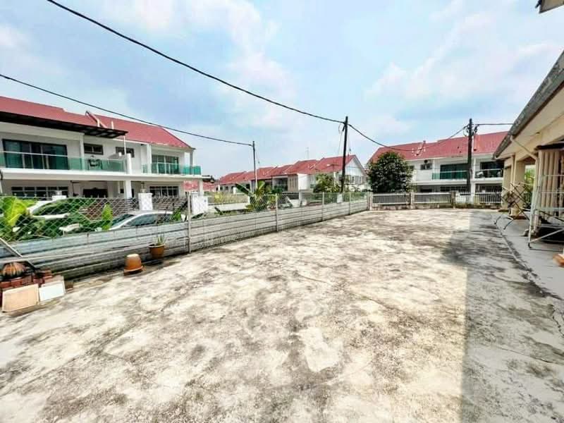 Taman Flora Heights untuk Untuk Dijual - RM 720,000, Mac 2026 - Exterior - PropertyGuru.com.my