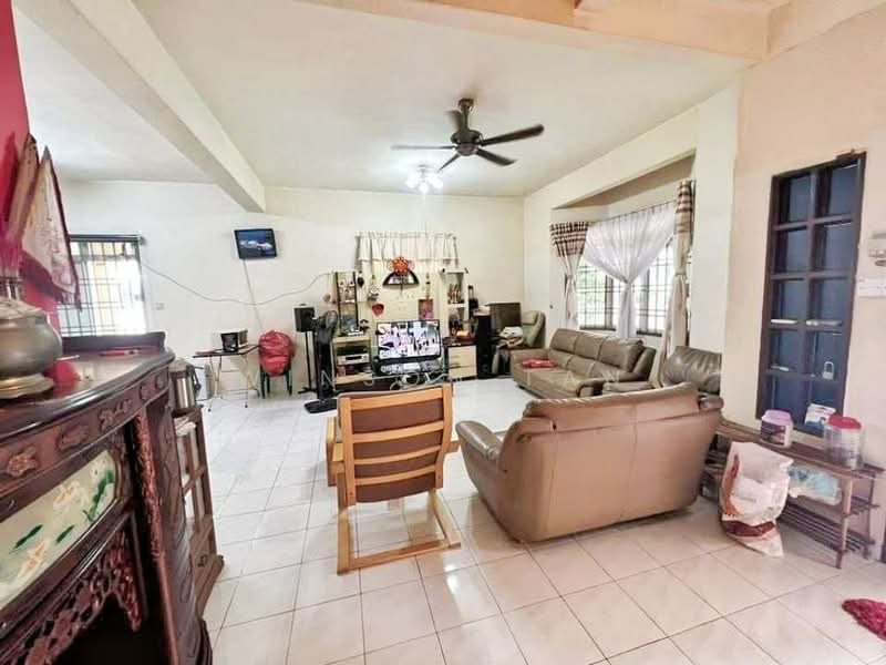 Taman Flora Heights untuk Untuk Dijual - RM 720,000, Mac 2026 - Living Room - PropertyGuru.com.my