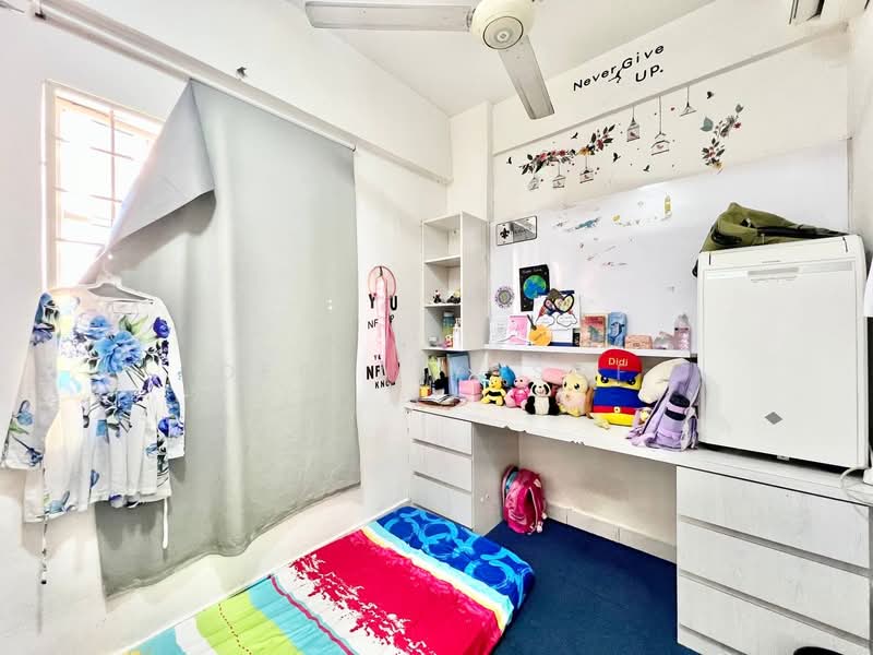 Pangsapuri Mawar untuk Untuk Dijual - RM 295,000, Mac 2026 - Bedroom - PropertyGuru.com.my