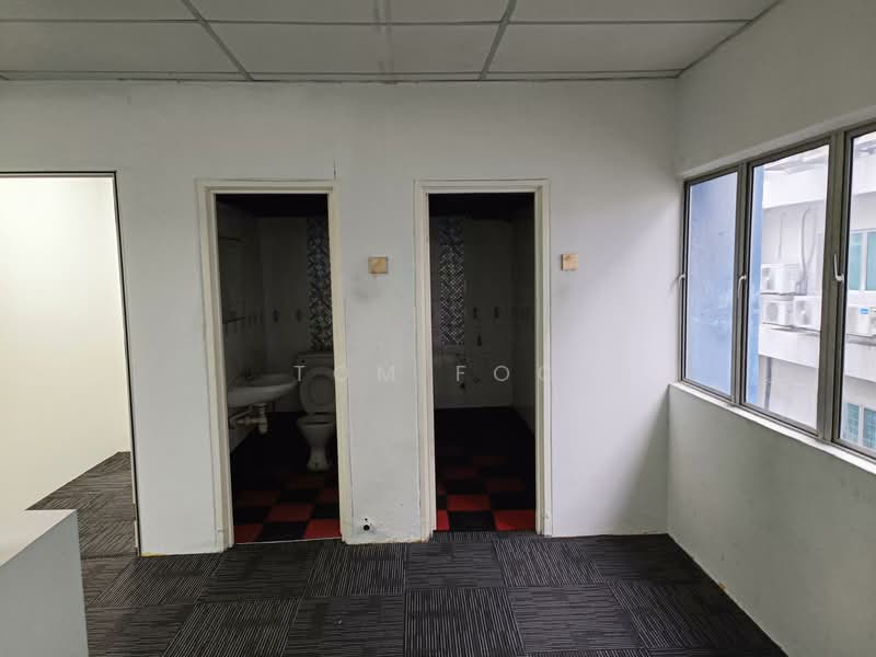 Shop / Office for Rent in Usj 1 (Subang Jaya) - Tom Foo - Bathroom - PropertyGuru.com.my