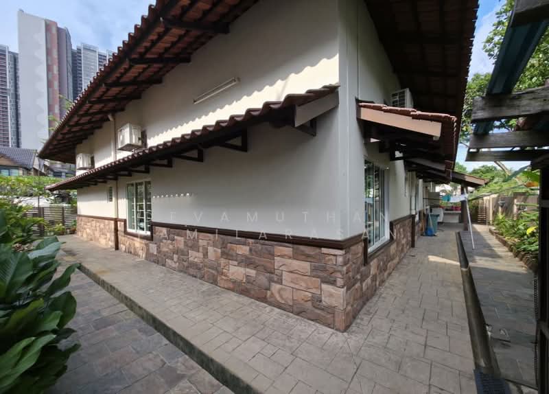 Bungalow for Sale in Taman Yarl (Jalan Klang Lama (Old Klang Road)) - Devamuthan Tamilarasan - Exterior - PropertyGuru.com.my