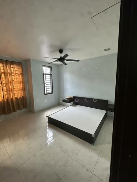 Setia Tropika 2 Storey untuk Untuk Disewa - RM 2,800 /bulan, Mac 2026 - Bedroom - PropertyGuru.com.my