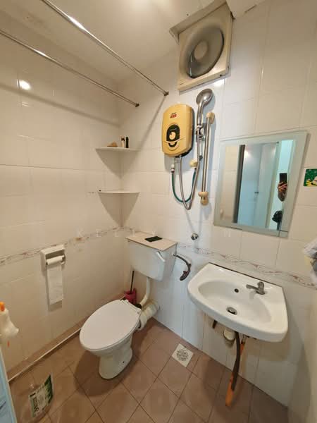 Apartment for Rent at Gambier Heights - Kelly Tan - Bathroom - PropertyGuru.com.my