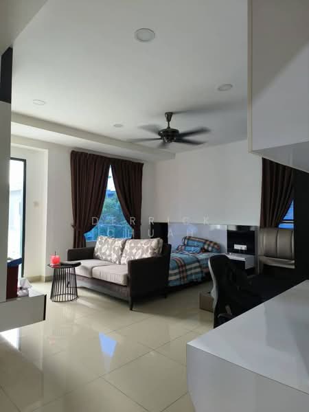 Cluster House for Sale in Taman Pulai Hijauan (Skudai) - Derrick Chuah - Living Room - PropertyGuru.com.my