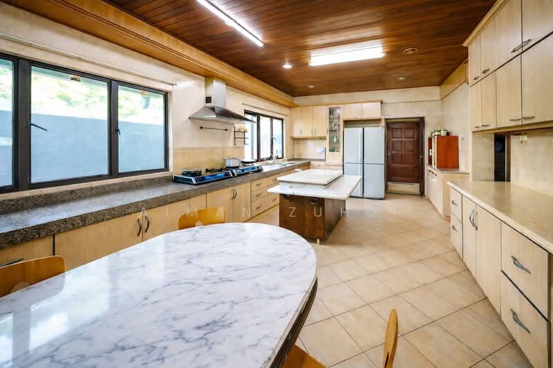 Bungalow for Sale in Country Heights (Kajang) - AIMAN ZUHDI - Kitchen - PropertyGuru.com.my