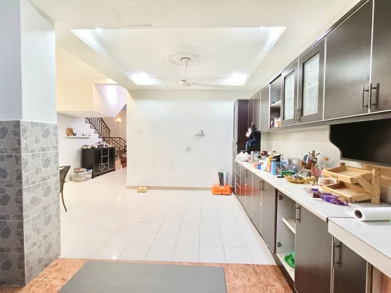 Taman Tasik Prima untuk Untuk Dijual - RM 550,000, Mac 2026 - Kitchen - PropertyGuru.com.my