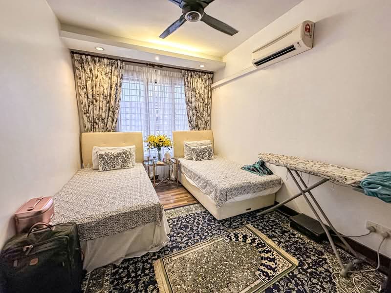 Condominium for Sale at Laman Tasik - Ahmad Ikhwan Arif - Bedroom - PropertyGuru.com.my