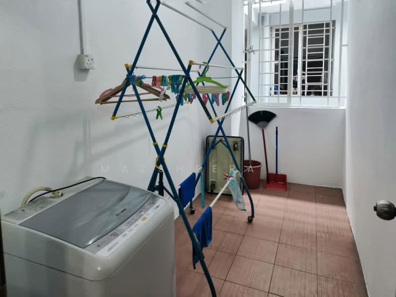 Condominium for Rent at Rosvilla Condominium - Mazsheera . - Yard - PropertyGuru.com.my