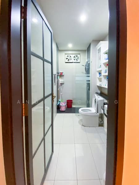 Condominium for Sale at Marinox Sky Villas - Andrew Chong - Bathroom - PropertyGuru.com.my