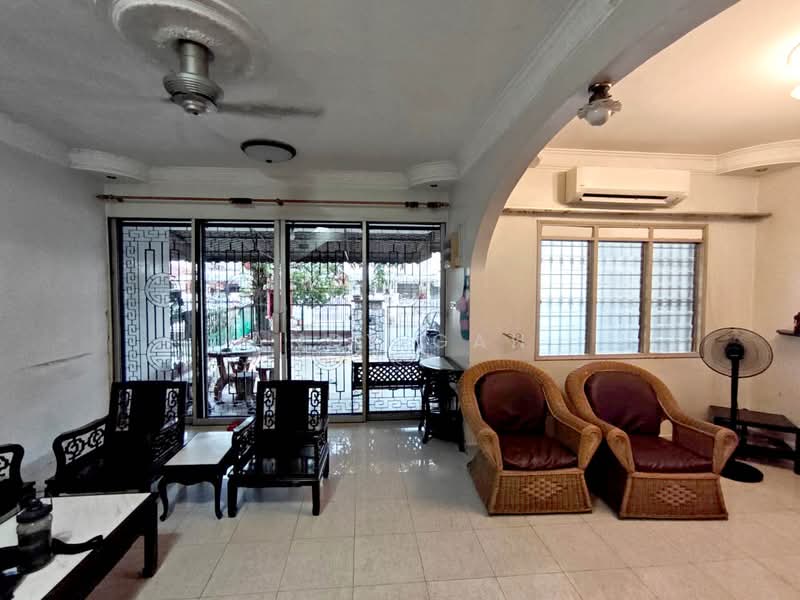 Taman Ayer Panas untuk Untuk Dijual - RM 800,000, Mac 2026 - Living Room - PropertyGuru.com.my