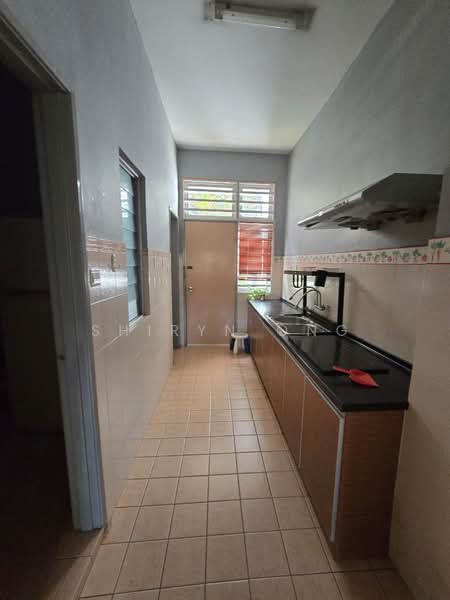 Semi-Detached House for Sale in Setia Alam (Selangor) - Shiryn Ong - Kitchen - PropertyGuru.com.my