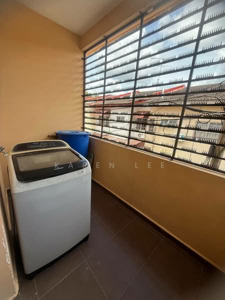 Bandar Putra untuk Untuk Disewa - RM 2,800 /bulan, Mac 2026 - Balcony - PropertyGuru.com.my
