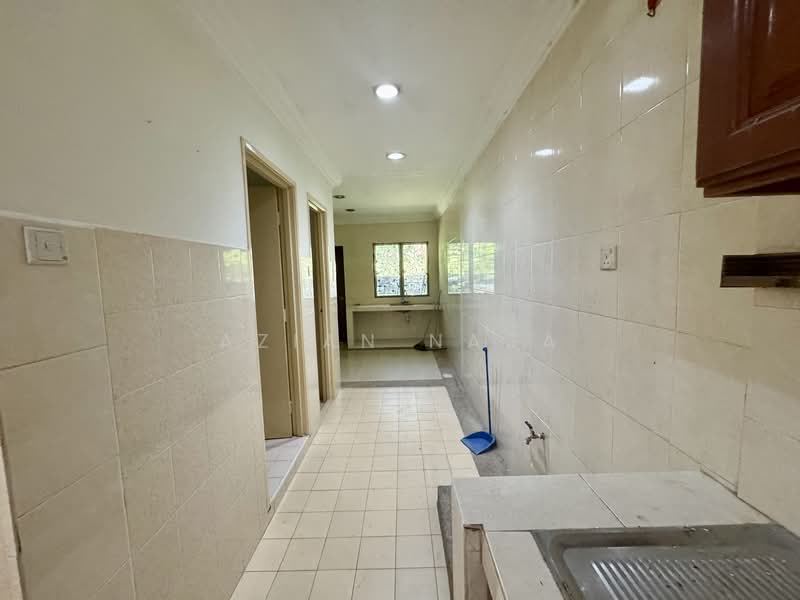 Seri Utama untuk Untuk Dijual - RM 1,050,000, Mac 2026 - Kitchen - PropertyGuru.com.my